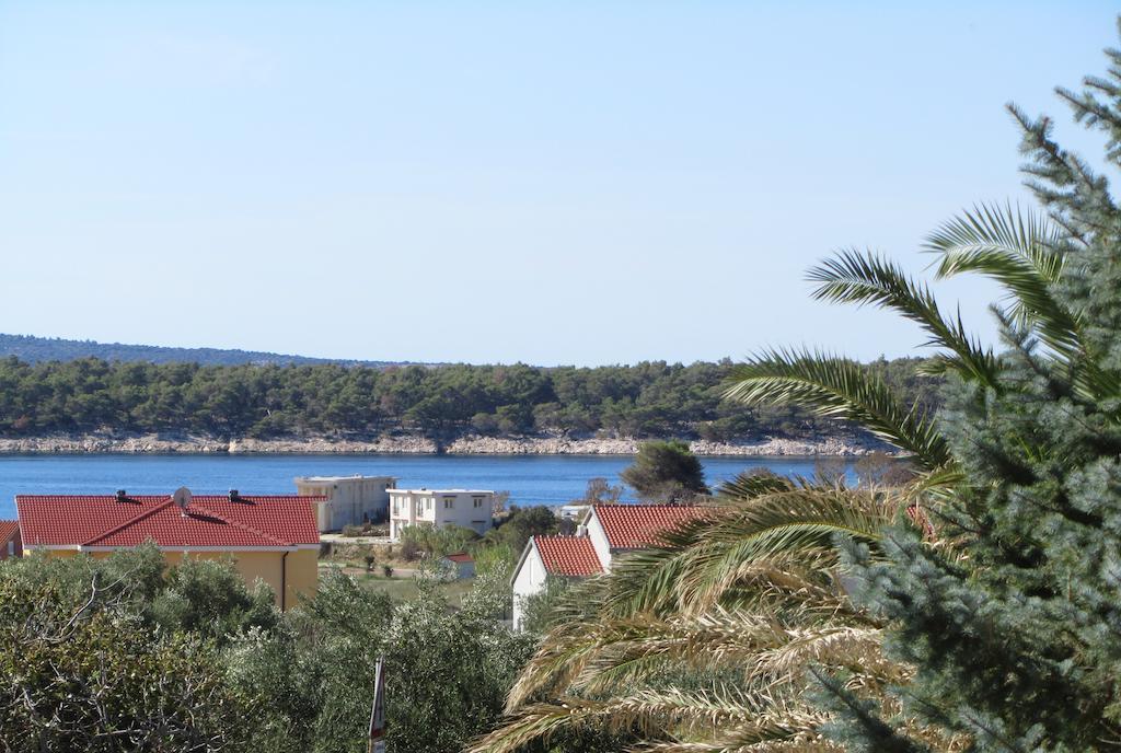 Apartments Pijaza Banjol Rom bilde